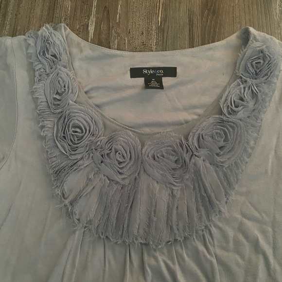 Unique floral gauze appliqué short sleeved top - evening daytime - pleated front - Picture 2 of 3